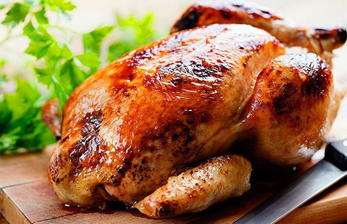 Ir para  <ul>
	<li>6 coxas e sobre coxas de frango;</li>
	<li>4 dentes de alho;</li>
	<li>1 cebola pequena;</li>
	<li>caldo de um lim&atilde;o;</li>
	<li>2 copos de vinho...